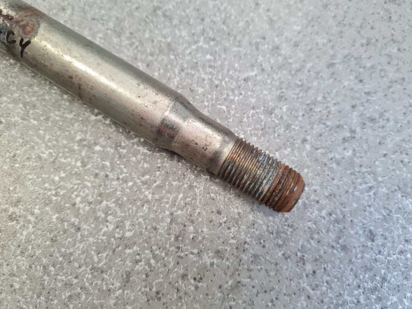 Vilkšanas āķis priekš SUBARU LEGACY 2010 3 Vilkšanas āķis priekš SUBARU LEGACY 2010