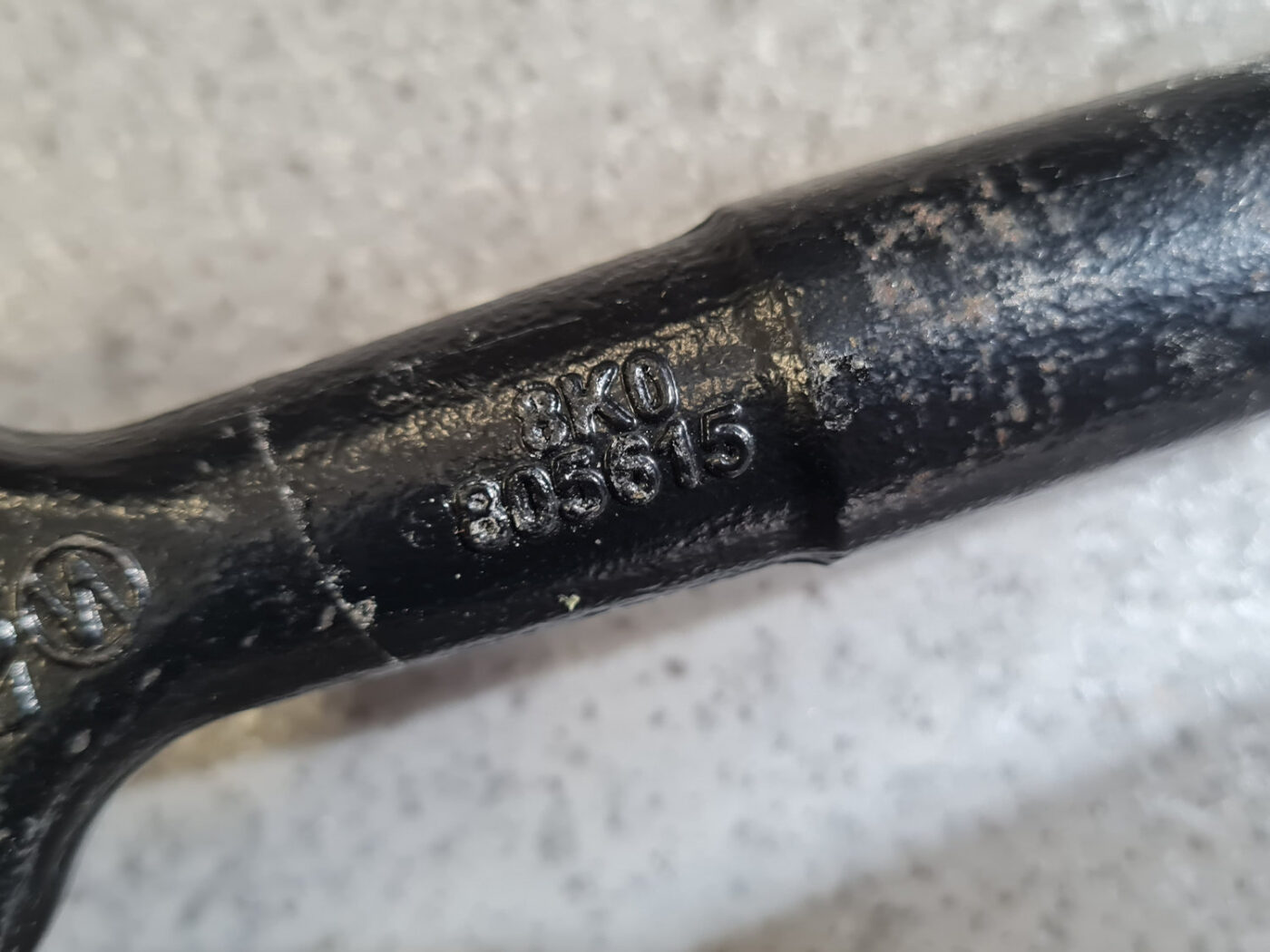 Vilkšanas āķis priekš AUDI A4 2008 AVANT 2 Vilkšanas āķis priekš AUDI A4 2008 AVANT