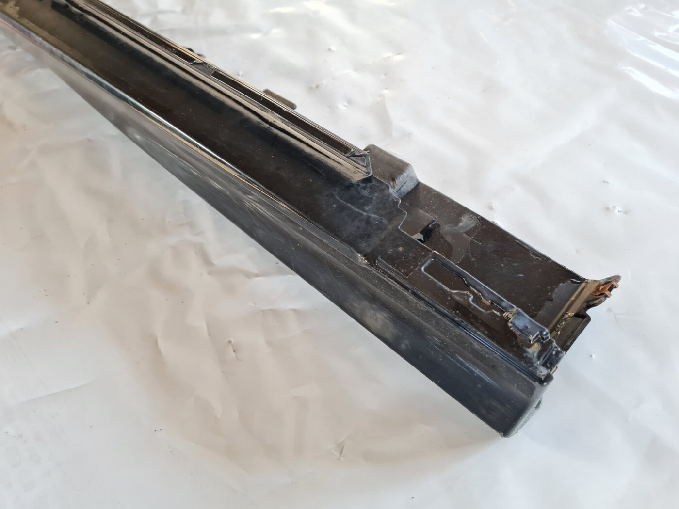 Ārēja sliekšņa laba uzlika priekš SAAB 9-3 2009 8 Ārēja sliekšņa laba uzlika priekš SAAB 9-3 2009