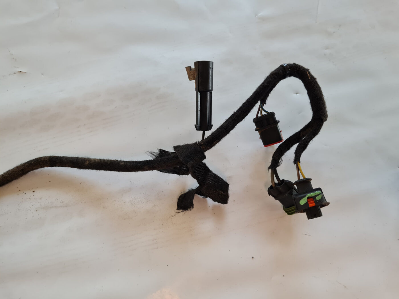 Degvielas tvertnes vadi priekš SAAB 9-3 2009 2 Degvielas tvertnes vadi priekš SAAB 9-3 2009