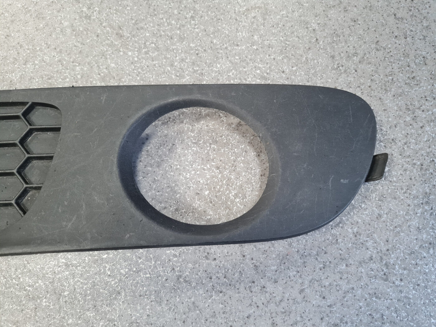 Miglas luktura reste, pa kreisi priekš VOLVO S80 2007 GREY 2 Miglas luktura reste, pa kreisi priekš VOLVO S80 2007 GREY