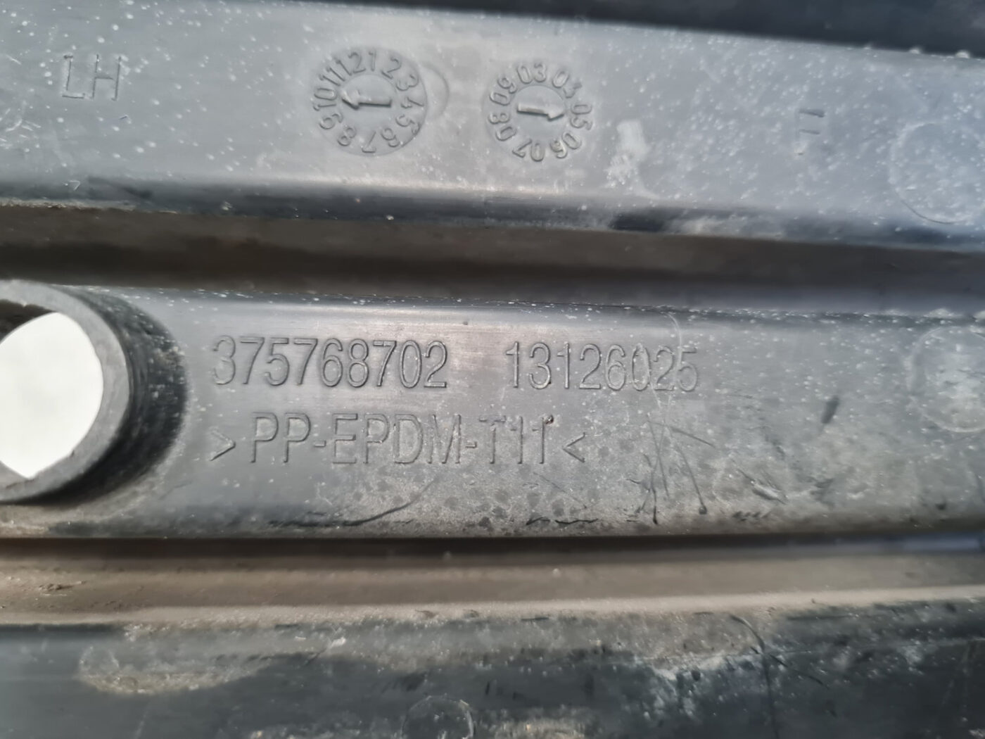 Miglas luktura reste, pa kreisi priekš OPEL ASTRA H 2006 4 Miglas luktura reste, pa kreisi priekš OPEL ASTRA H 2006