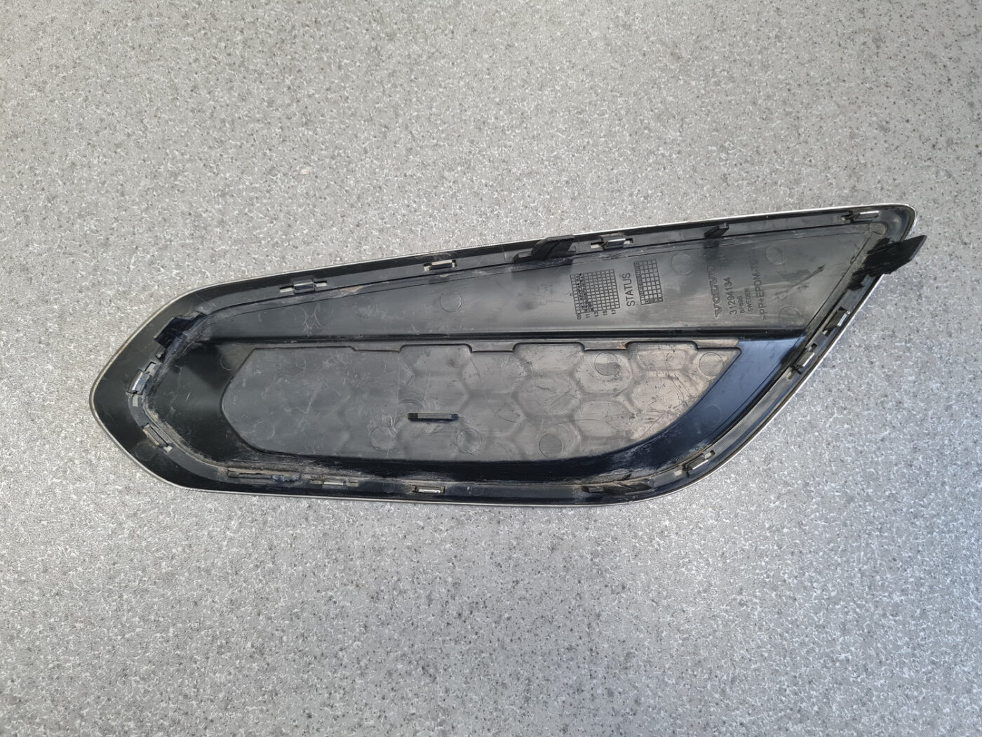 Miglas luktura reste, pa labi priekš VOLVO S60 2011-2013 6 Miglas luktura reste, pa labi priekš VOLVO S60 2011-2013