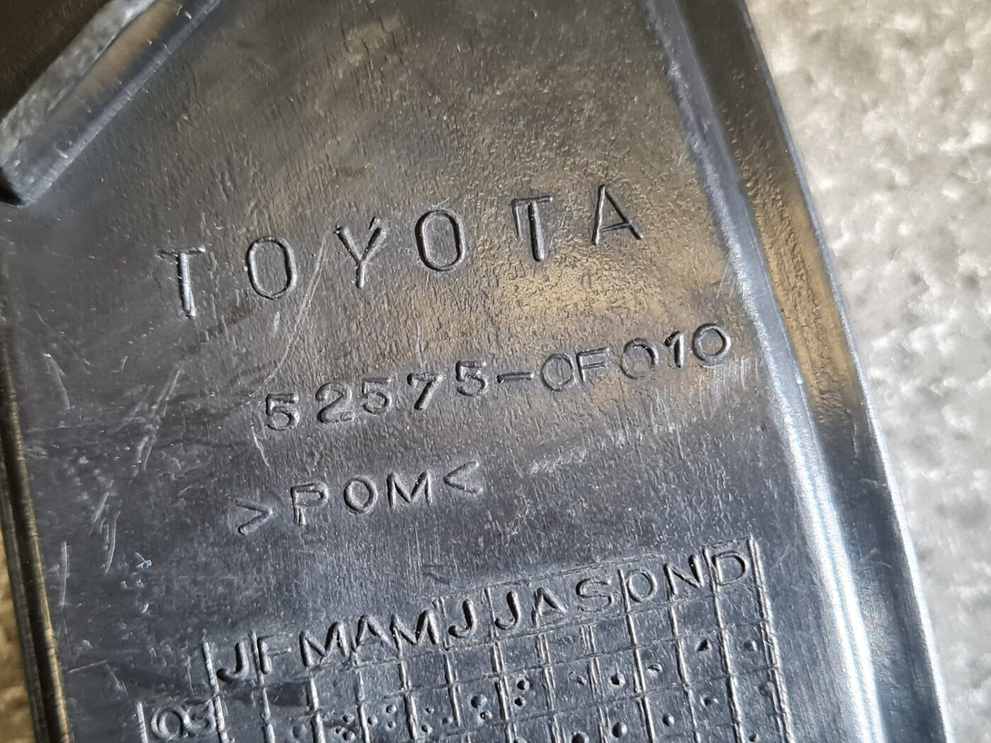 Aizmugurēja bufera kronšteins priekš TOYOTA COROLLA VERSO 2008 4 Aizmugurēja bufera kronšteins priekš TOYOTA COROLLA VERSO 2008