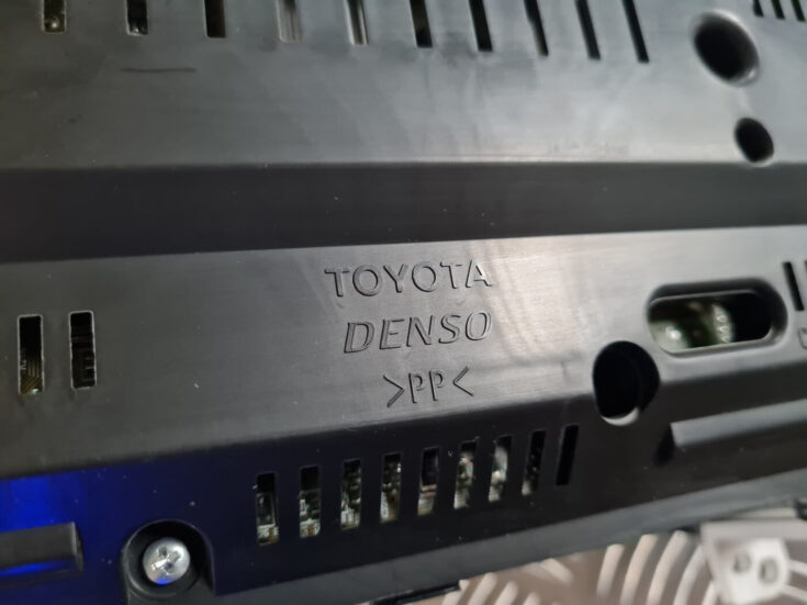 Spidometrs priekš TOYOTA AVENSIS 2007 UNIVERSAL