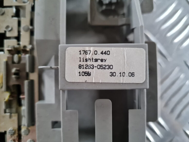 Salona apgaismojuma panelis priekš TOYOTA AVENSIS 2007 UNIVERSAL