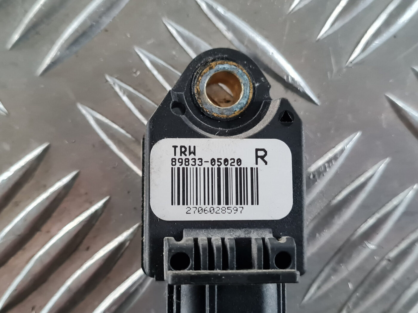 Drošības spilvena trieciensensors priekš TOYOTA AVENSIS 2007 UNIVERSAL 2 Drošības spilvena trieciensensors priekš TOYOTA AVENSIS 2007 UNIVERSAL