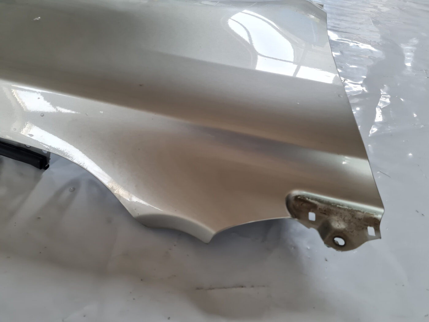 Priekšējais labais spārns priekš TOYOTA AVENSIS 2007 UNIVERSAL 9 Priekšējais labais spārns priekš TOYOTA AVENSIS 2007 UNIVERSAL