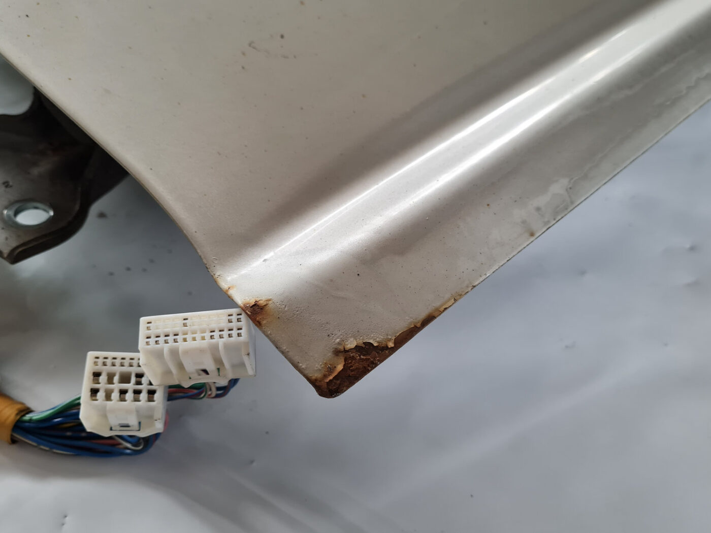 Priekšējās kreisās durvis priekš TOYOTA AVENSIS 2007 UNIVERSAL 16 Priekšējās kreisās durvis priekš TOYOTA AVENSIS 2007 UNIVERSAL