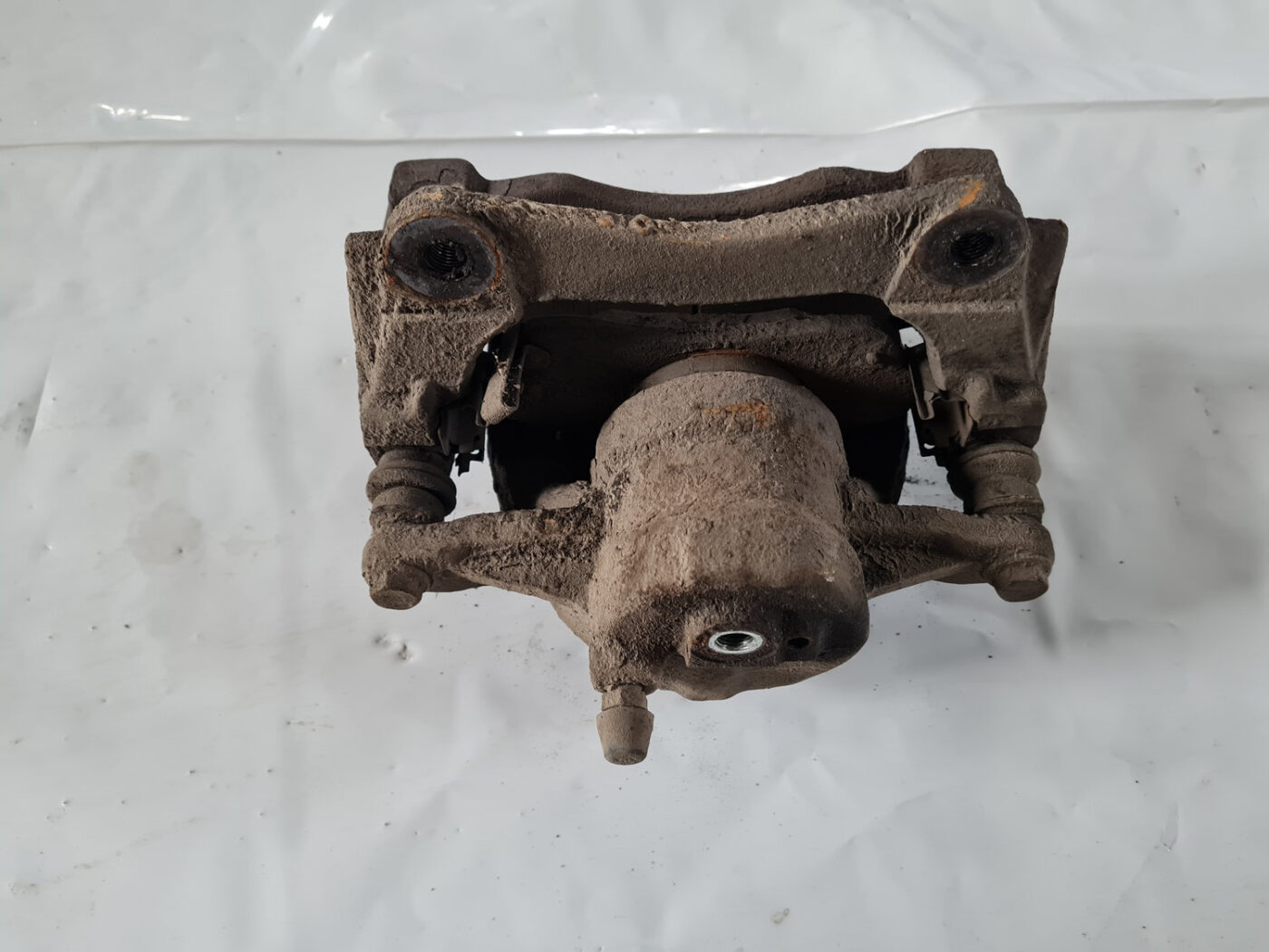 Priekšējais labais suports priekš TOYOTA AVENSIS 2007 UNIVERSAL 4 Priekšējais labais suports priekš TOYOTA AVENSIS 2007 UNIVERSAL