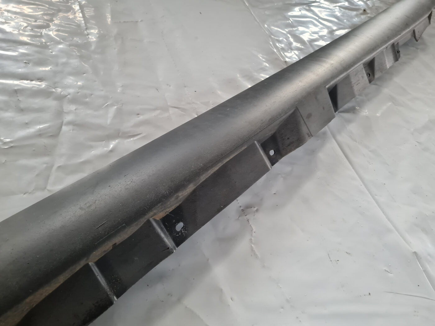 Ārēja sliekšņa kreisa uzlika priekš TOYOTA AVENSIS 2007 UNIVERSAL 9 Ārēja sliekšņa kreisa uzlika priekš TOYOTA AVENSIS 2007 UNIVERSAL