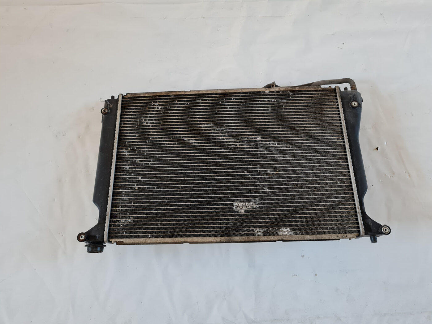 Dzesēšanas radiators priekš TOYOTA AVENSIS 2007 UNIVERSAL 5 Dzesēšanas radiators priekš TOYOTA AVENSIS 2007 UNIVERSAL