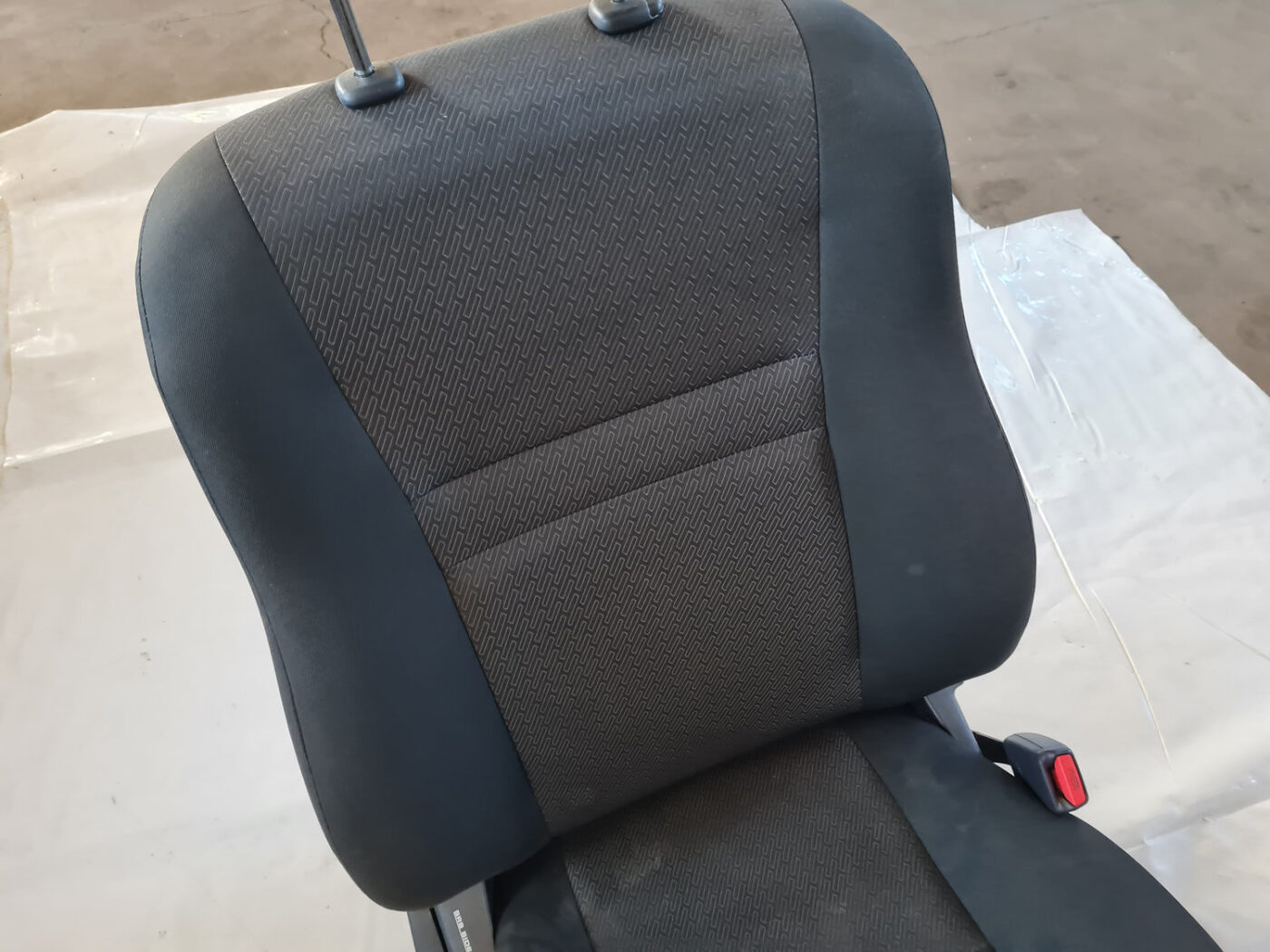 Priekšējais labais sēdeklis priekš TOYOTA AVENSIS 2007 UNIVERSAL 8 Priekšējais labais sēdeklis priekš TOYOTA AVENSIS 2007 UNIVERSAL