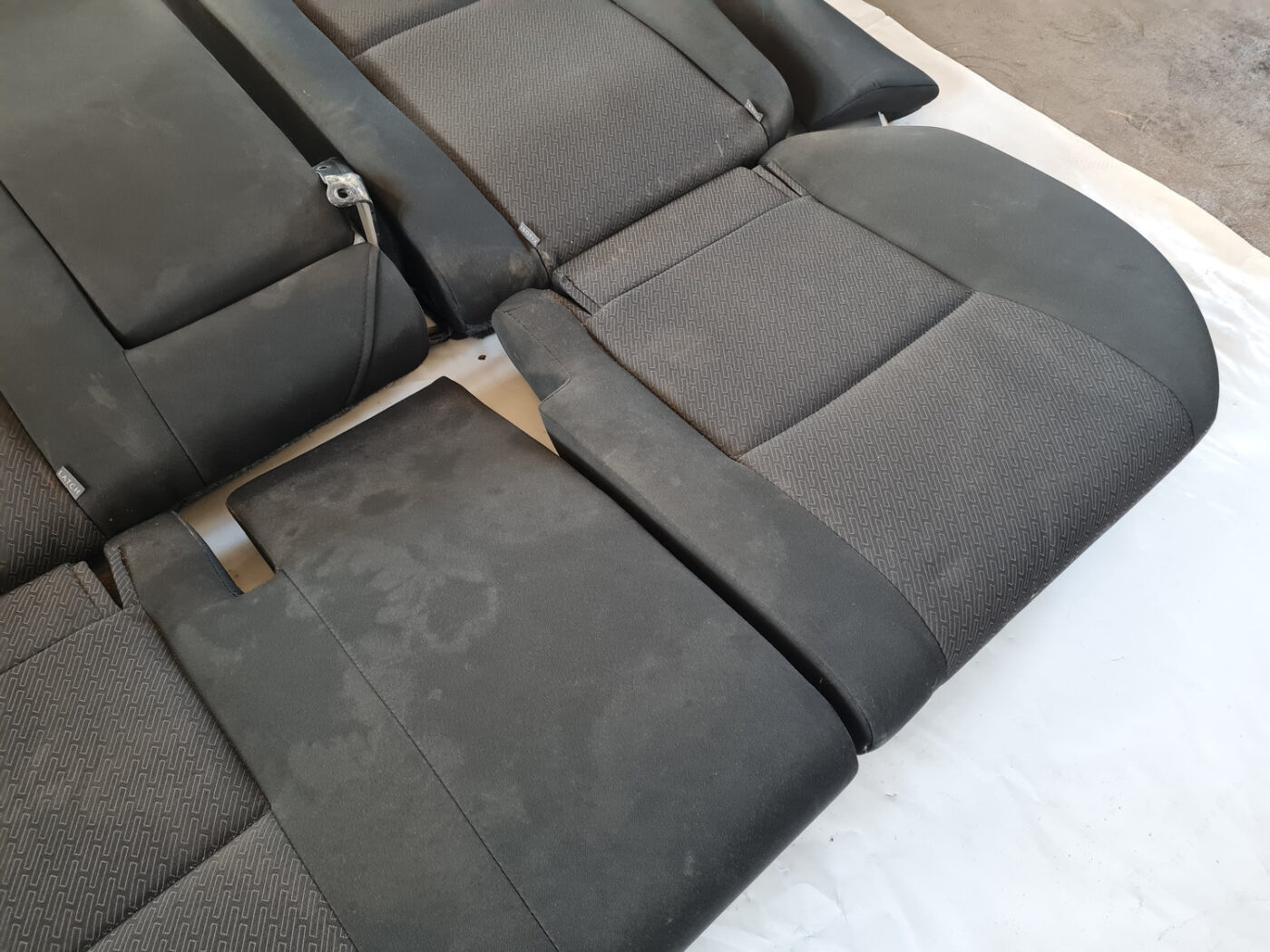 Aizmugurējais sēdeklis priekš TOYOTA AVENSIS 2007 UNIVERSAL 8 Aizmugurējais sēdeklis priekš TOYOTA AVENSIS 2007 UNIVERSAL