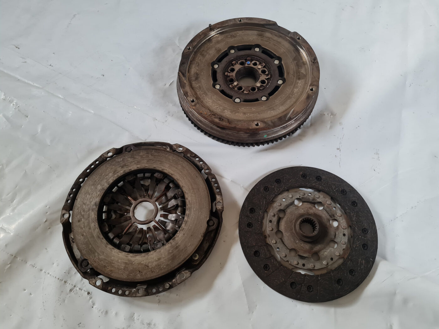 Sajūga komplekts priekš TOYOTA AVENSIS 2007 UNIVERSAL 9 Sajūga komplekts priekš TOYOTA AVENSIS 2007 UNIVERSAL