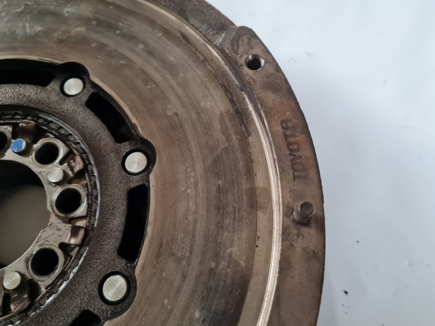 Sajūga komplekts priekš TOYOTA AVENSIS 2007 UNIVERSAL 4 Sajūga komplekts priekš TOYOTA AVENSIS 2007 UNIVERSAL