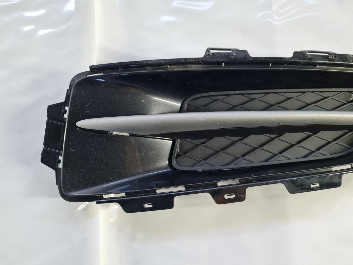Miglas luktura reste, pa kreisi priekš BMW X5 E70 2006-2013 9 Miglas luktura reste, pa kreisi priekš BMW X5 E70 2006-2013