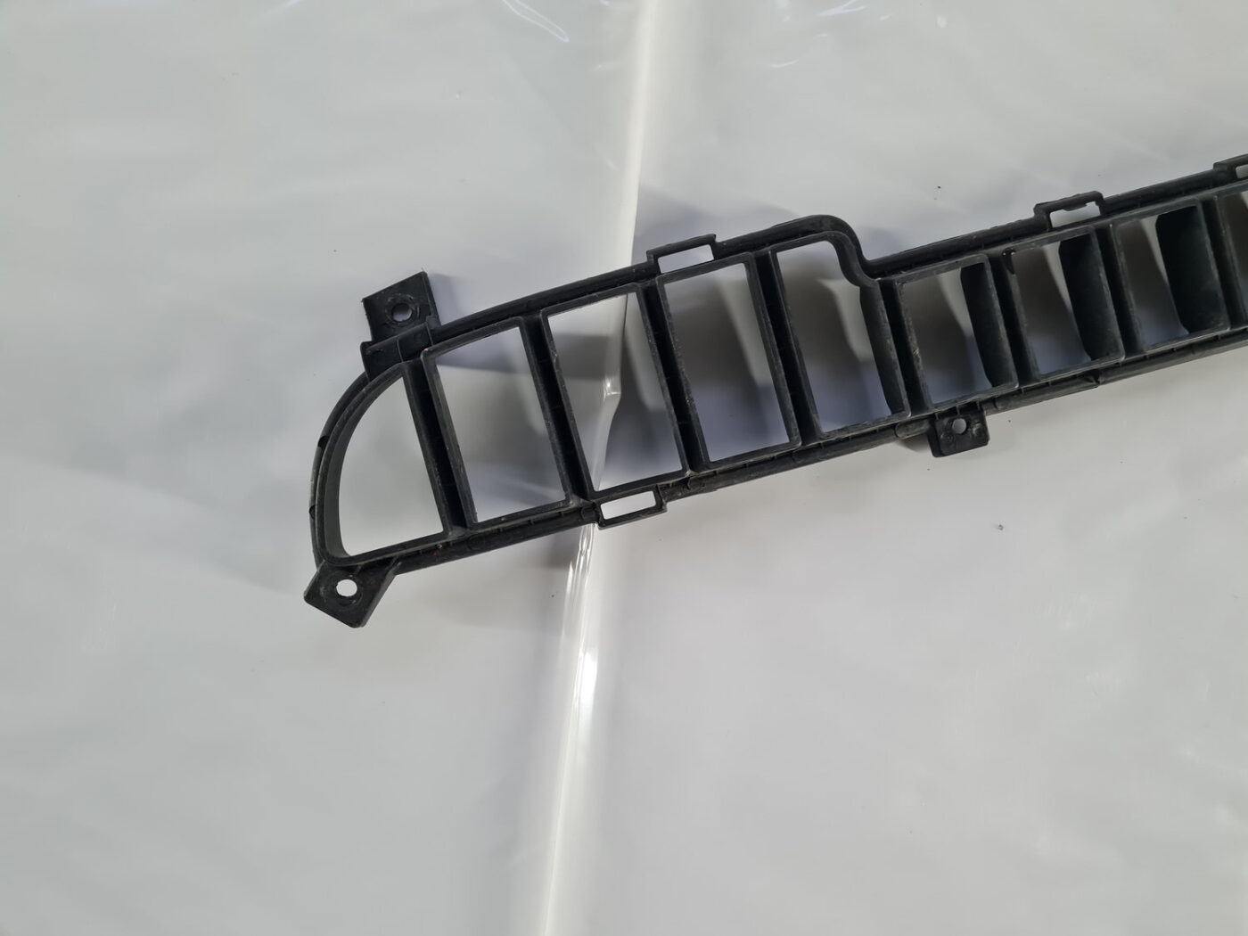 Bufera reste priekš KIA SORENTO 2004-2008 6 Bufera reste priekš KIA SORENTO 2004-2008