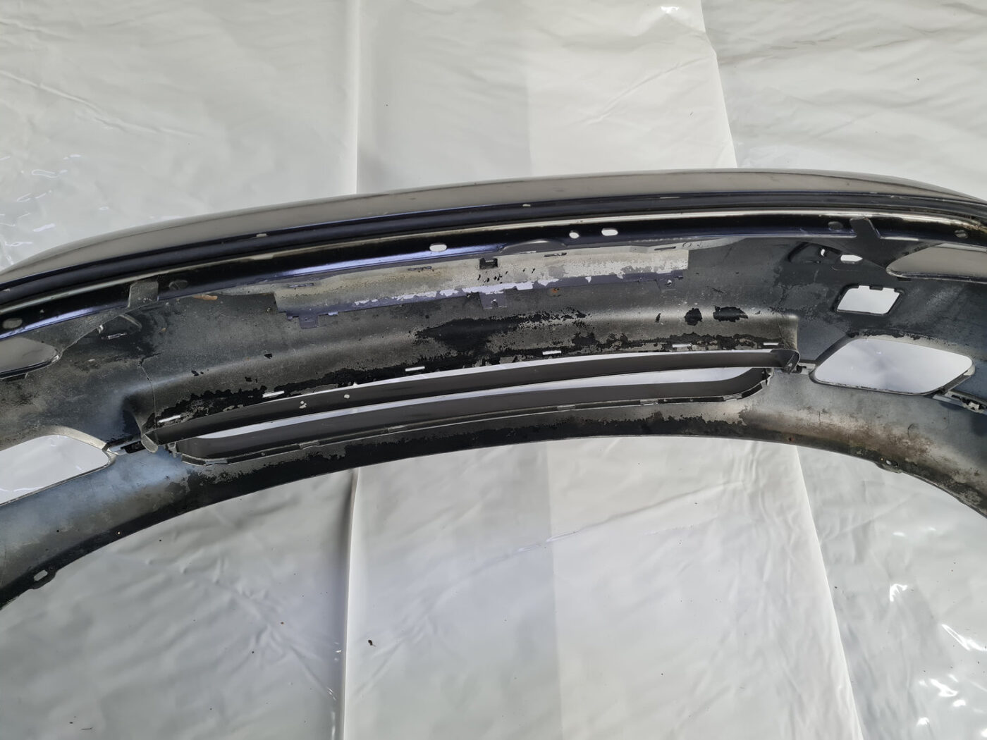 Priekšējais buferis priekš VOLVO V70 2006 5 Priekšējais buferis priekš VOLVO V70 2006