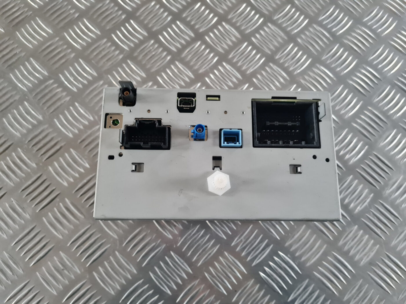 CD/DVD/Navigācijas bloks priekš OPEL INSIGNIA 2010 2 CD/DVD/Navigācijas bloks priekš OPEL INSIGNIA 2010