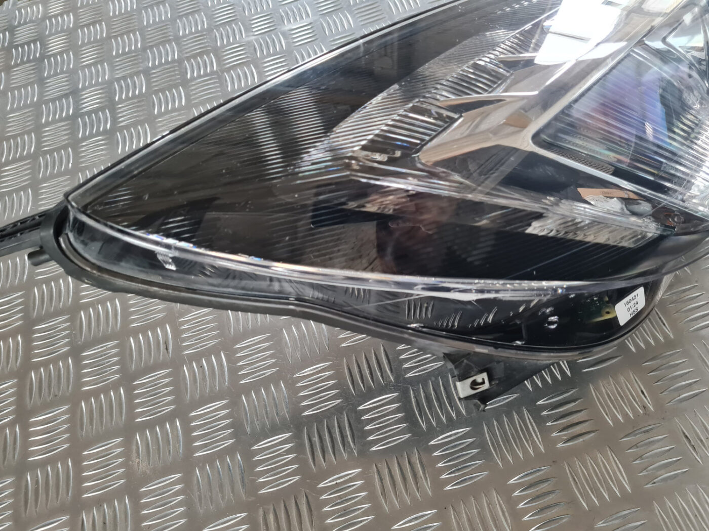 Priekšējais labais lukturis priekš OPEL INSIGNIA 2010 15 Priekšējais labais lukturis priekš OPEL INSIGNIA 2010