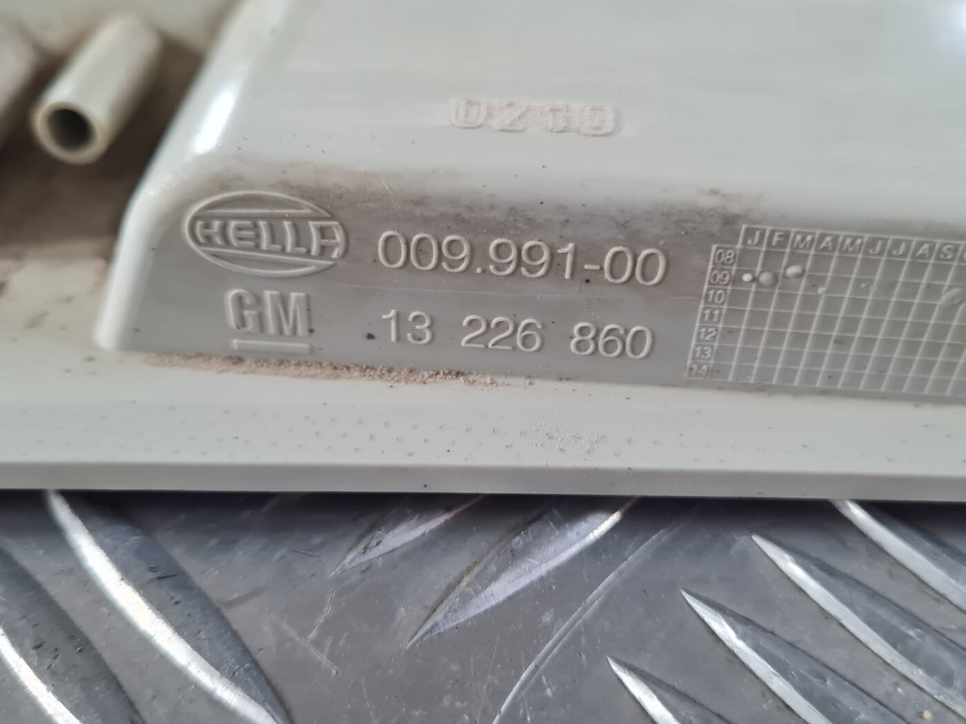 Stop signāls priekš OPEL INSIGNIA 2010 4 Stop signāls priekš OPEL INSIGNIA 2010