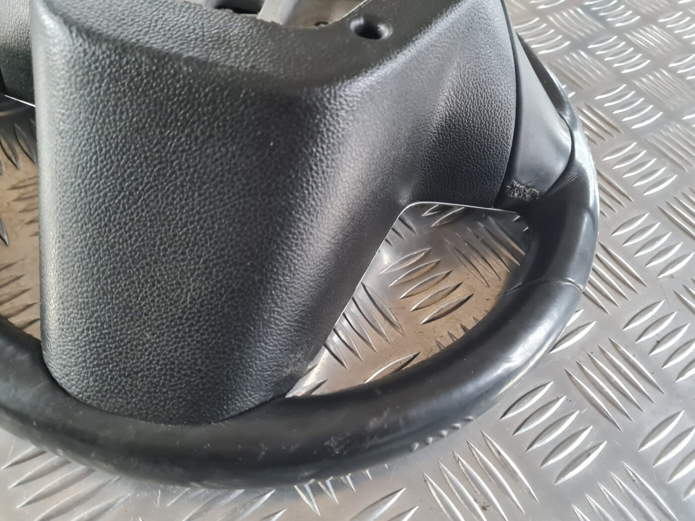 Stūre priekš OPEL INSIGNIA 2010 5 Stūre priekš OPEL INSIGNIA 2010