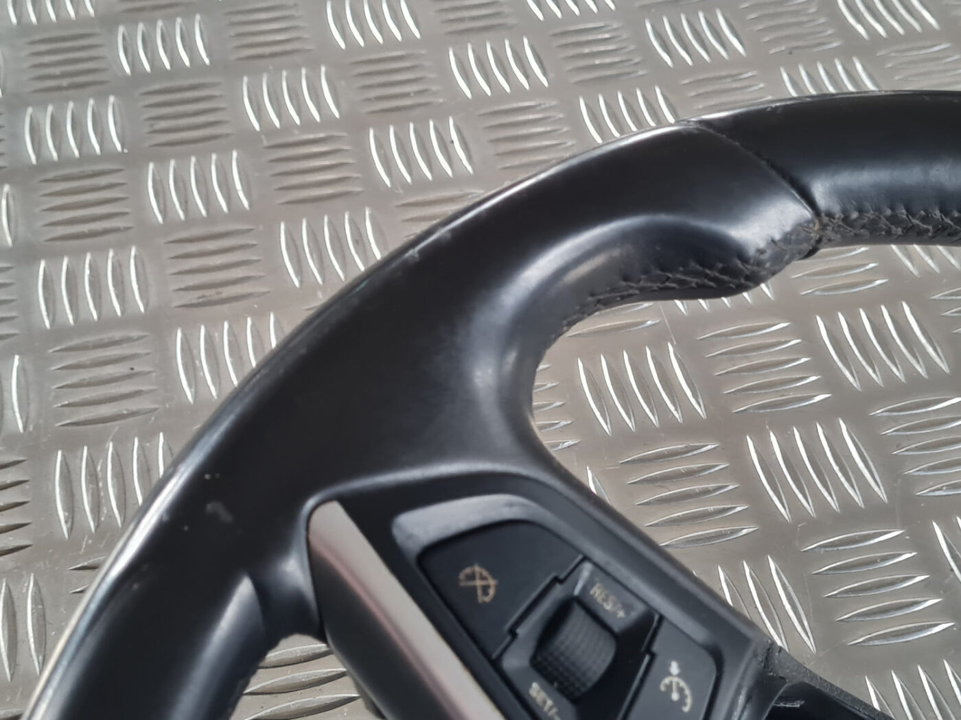 Stūre priekš OPEL INSIGNIA 2010 4 Stūre priekš OPEL INSIGNIA 2010