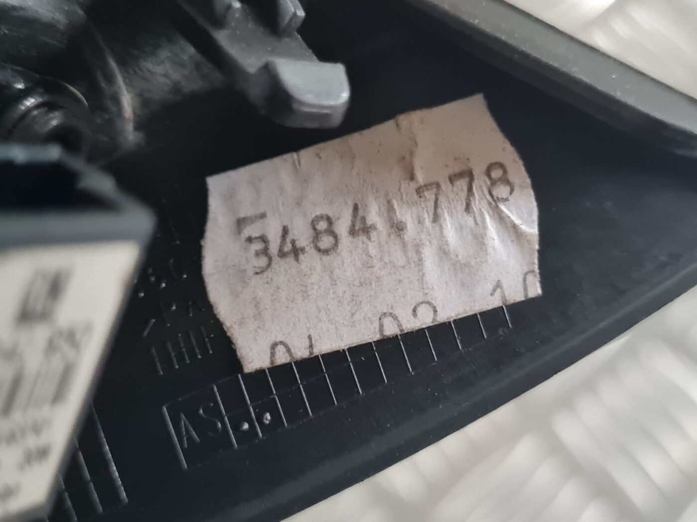 Durvju spoguļa apdares uzlika salonā (ar skaļruni) priekš OPEL INSIGNIA 2010 4 Durvju spoguļa apdares uzlika salonā (ar skaļruni) priekš OPEL INSIGNIA 2010