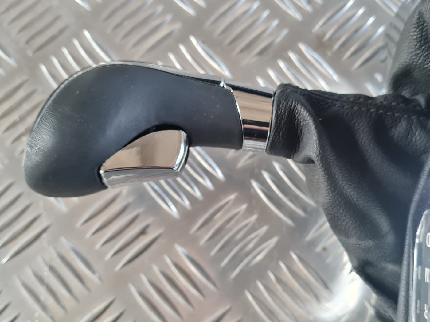 Ātrumu pārslēgšanas slēdzis priekš OPEL INSIGNIA 2010 4 Ātrumu pārslēgšanas slēdzis priekš OPEL INSIGNIA 2010