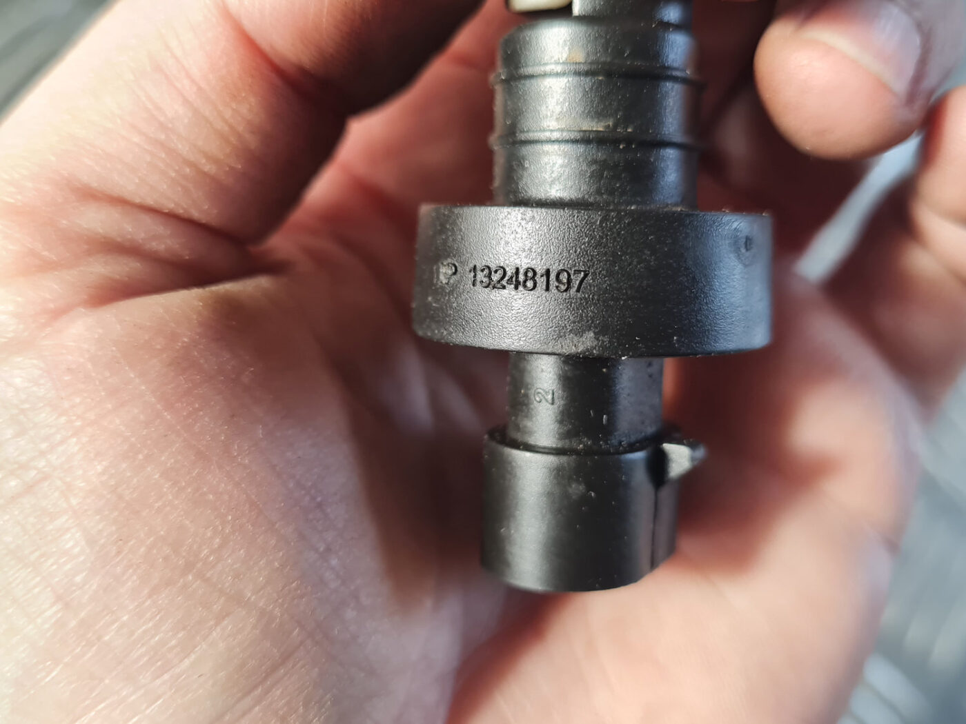 Vējstikla mazgātāja līmeņa sensors priekš OPEL INSIGNIA 2010 3 Vējstikla mazgātāja līmeņa sensors priekš OPEL INSIGNIA 2010