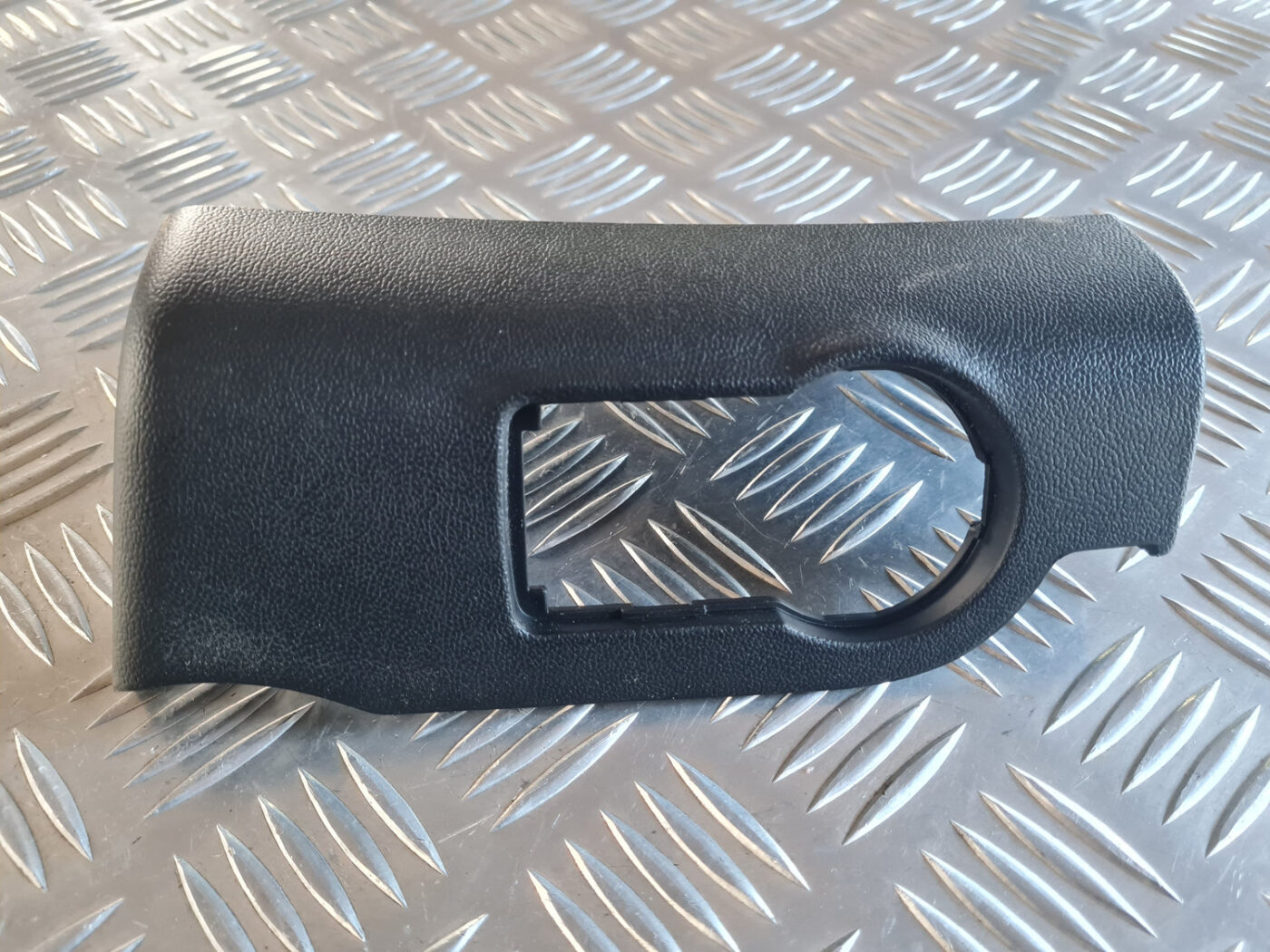 Gaismas slēdža apdare (uz paneļa) priekš OPEL INSIGNIA 2010 2 Gaismas slēdža apdare (uz paneļa) priekš OPEL INSIGNIA 2010