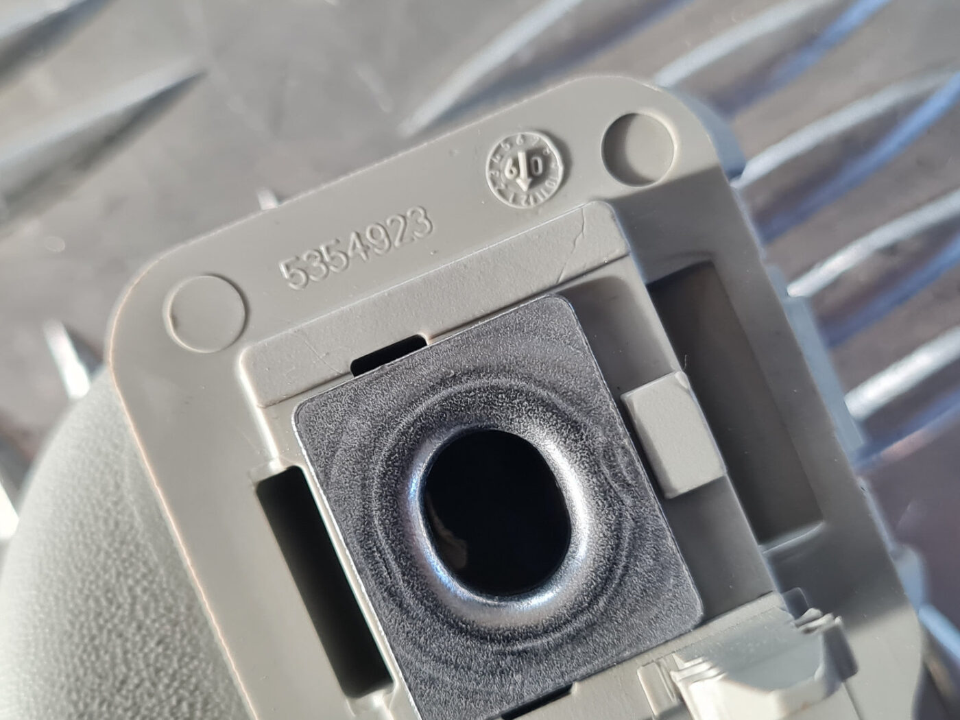 Salona rokturis griestos priekš OPEL INSIGNIA 2010 4 Salona rokturis griestos priekš OPEL INSIGNIA 2010