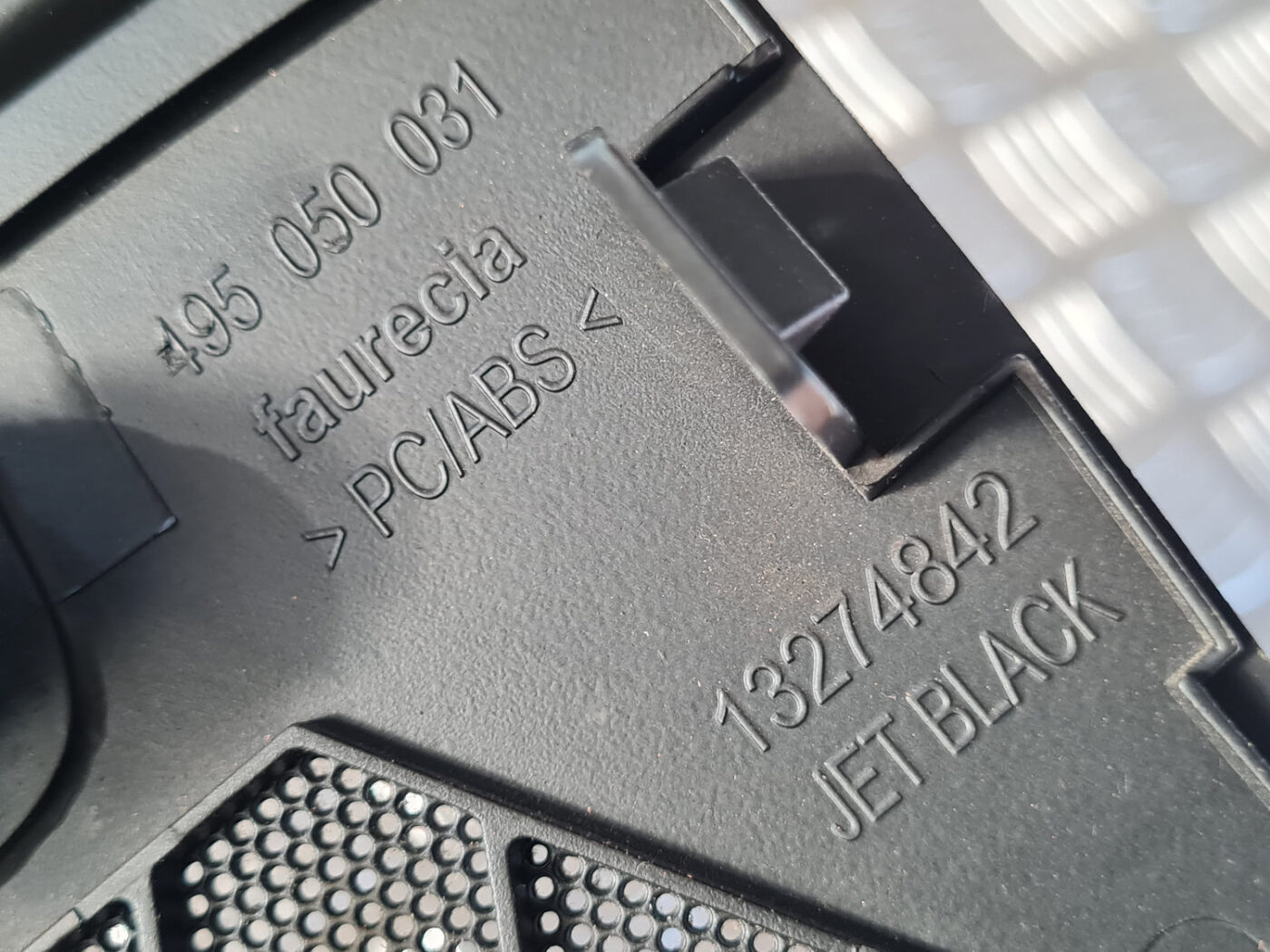 Mērinstrumentu paneļa skaļruņa apdare priekš OPEL INSIGNIA 2010 6 Mērinstrumentu paneļa skaļruņa apdare priekš OPEL INSIGNIA 2010