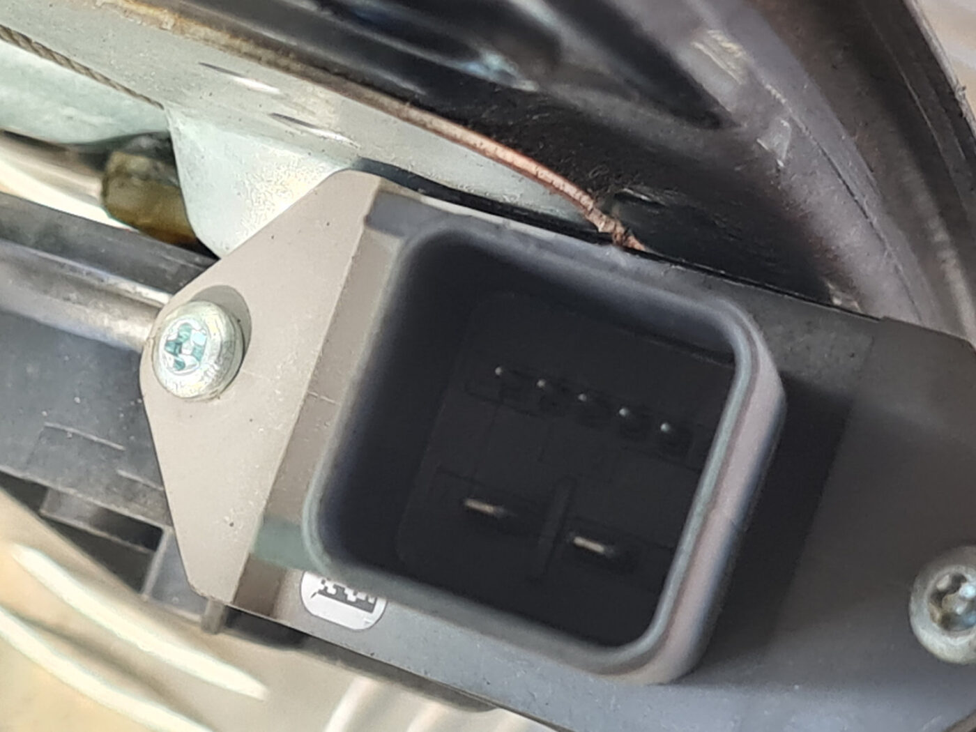 Stikla pacelšanas mehānisms priekšējais labais priekš OPEL INSIGNIA 2010 5 Stikla pacelšanas mehānisms priekšējais labais priekš OPEL INSIGNIA 2010