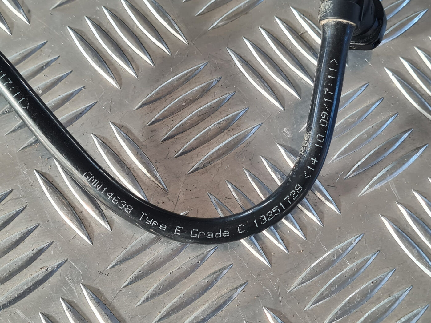 Degvielas caurule priekš OPEL INSIGNIA 2010 3 Degvielas caurule priekš OPEL INSIGNIA 2010