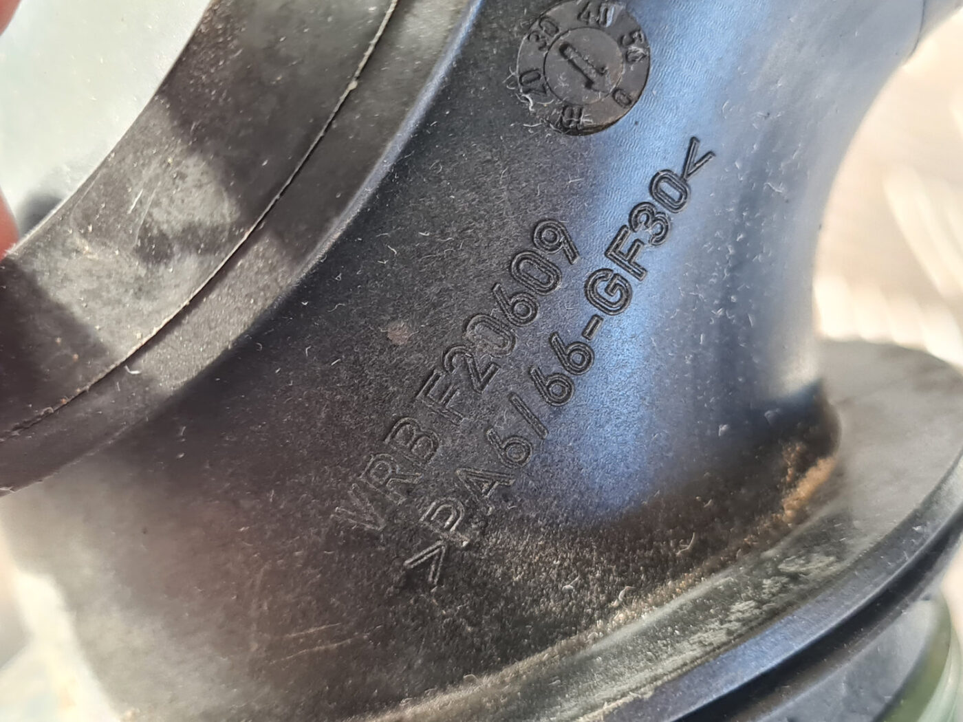 Interkulera caurule priekš OPEL INSIGNIA 2010 3 Interkulera caurule priekš OPEL INSIGNIA 2010