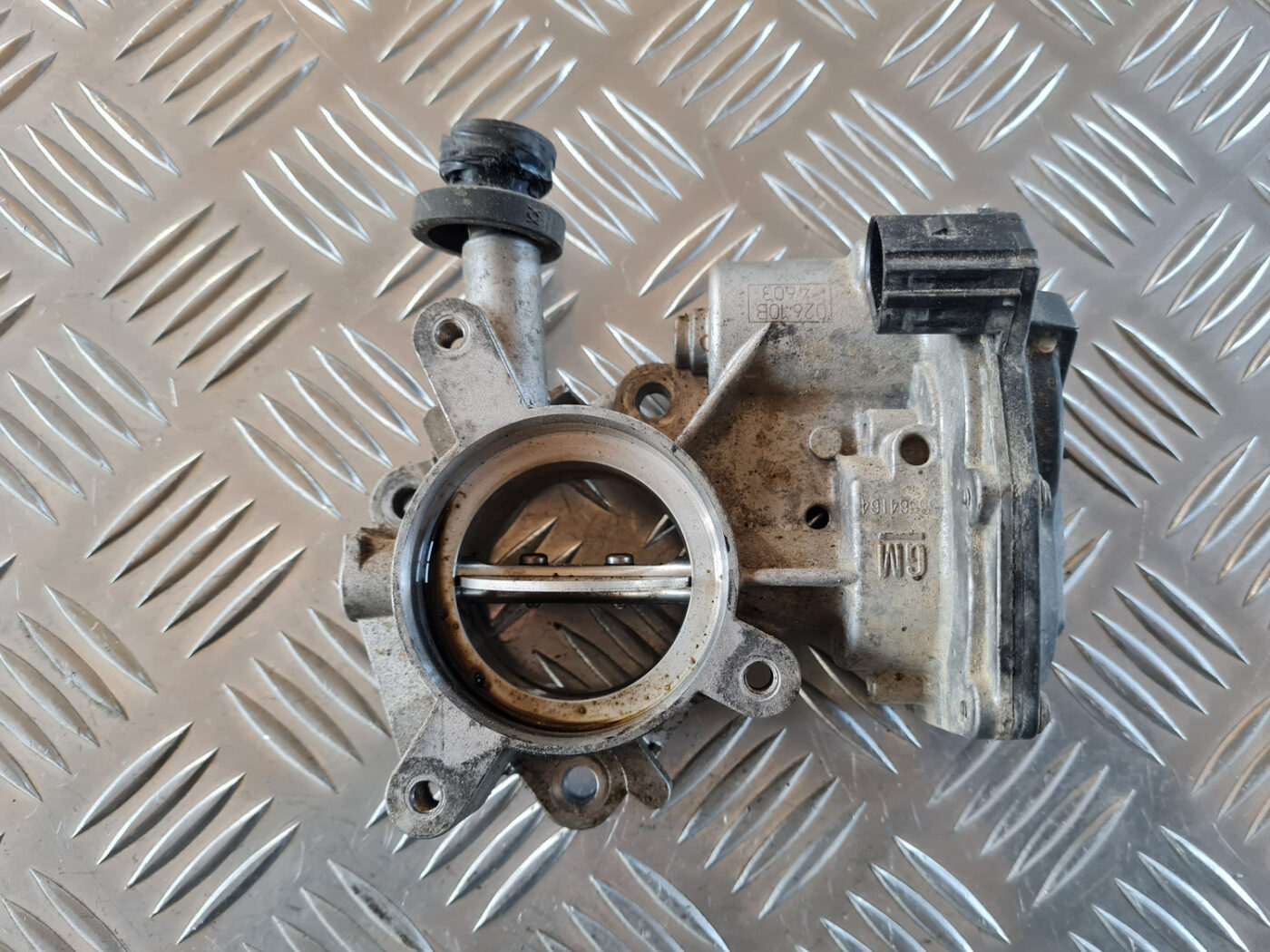 Droseļvārsts priekš OPEL INSIGNIA 2010 2 Droseļvārsts priekš OPEL INSIGNIA 2010