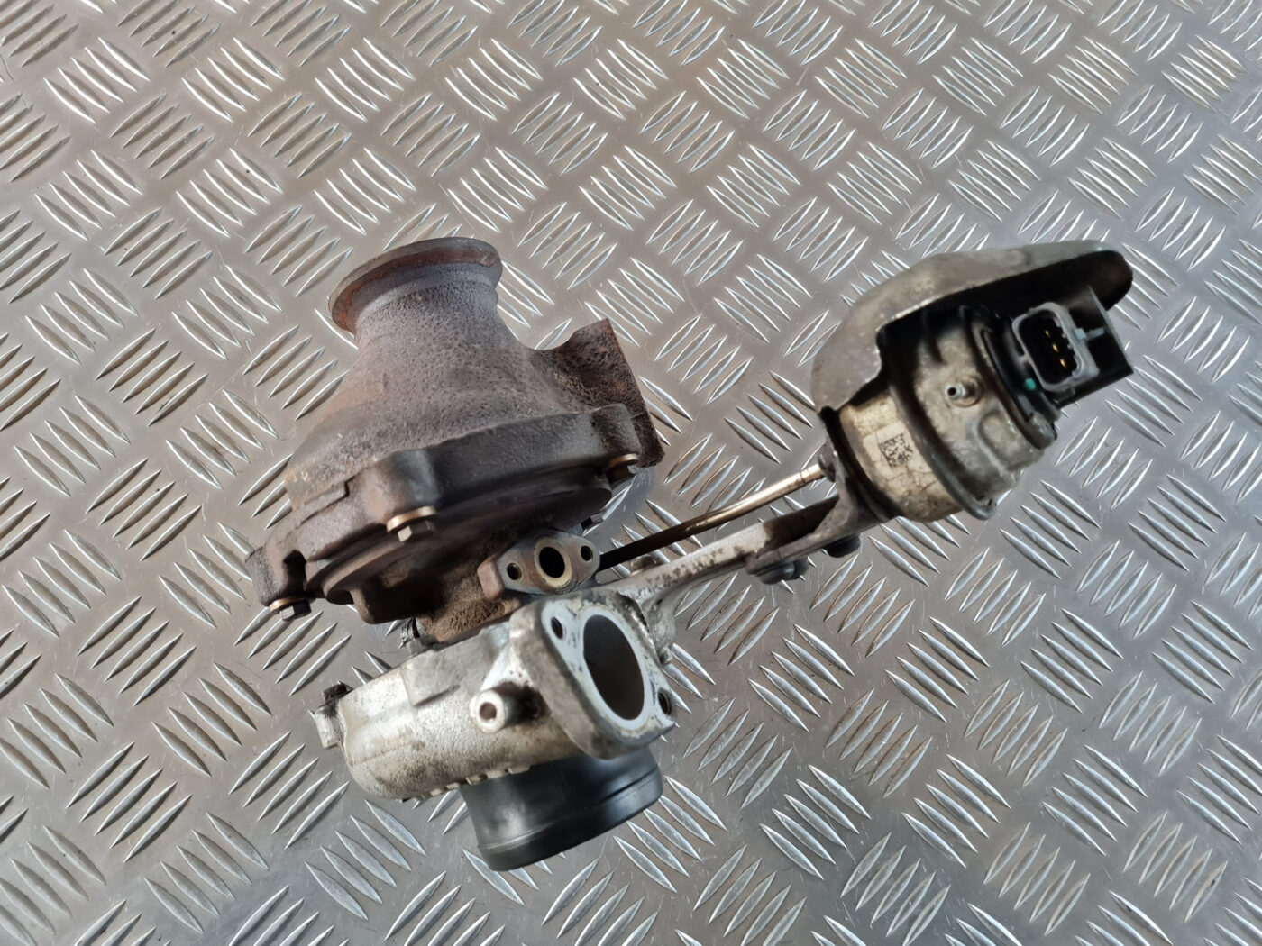 Turbīna priekš OPEL INSIGNIA 2010 2 Turbīna priekš OPEL INSIGNIA 2010