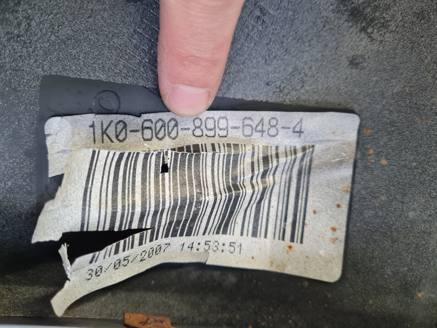 Aizmugurēja bufera spoileris (lūpa) priekš VOLVO S40 2004 Grey 8 Aizmugurēja bufera spoileris (lūpa) priekš VOLVO S40 2004 Grey