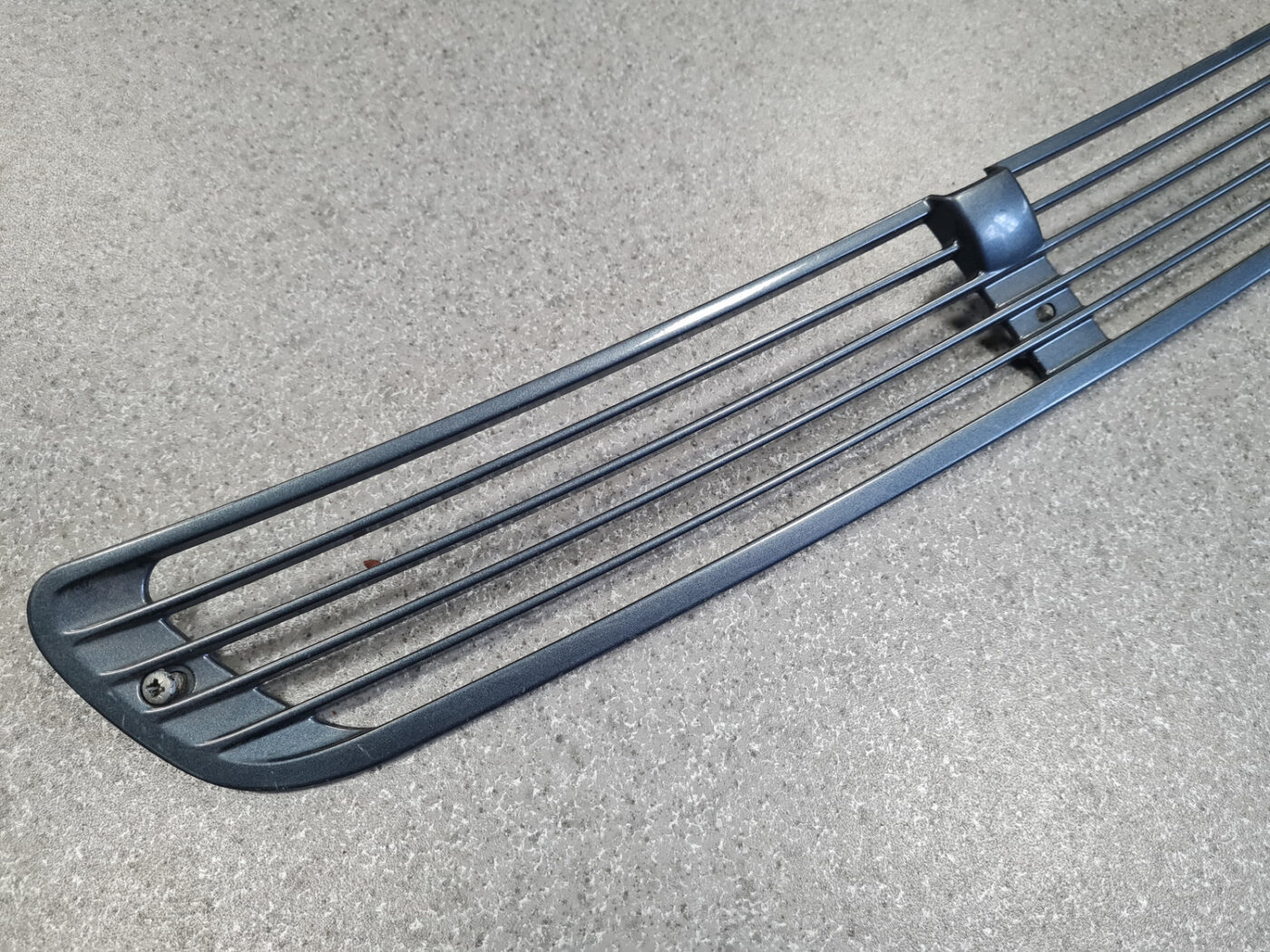 Pārsega reste priekš BMW 7 E38 1998-2001 2 Pārsega reste priekš BMW 7 E38 1998-2001