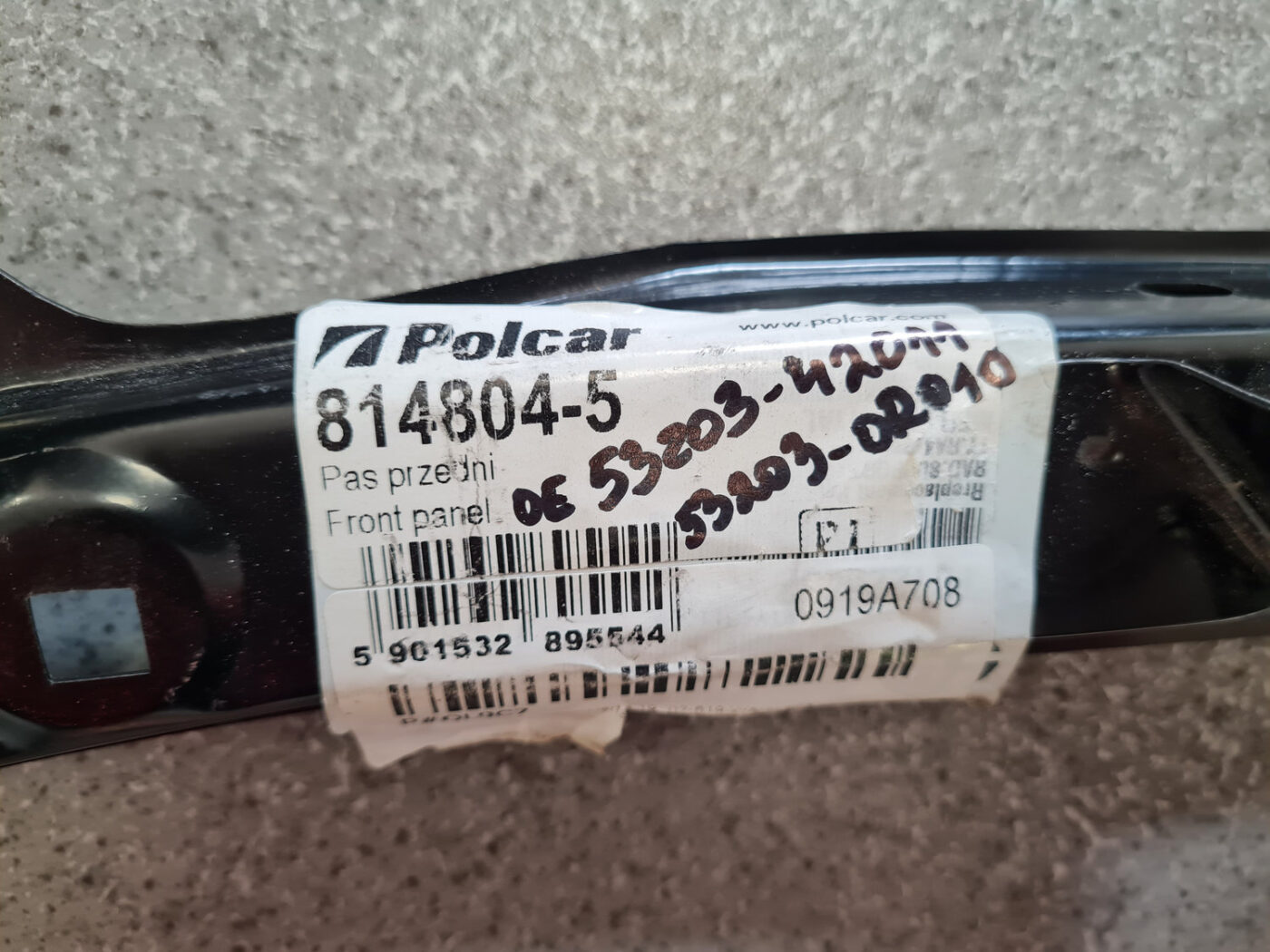 Priekšējā radiatora rāmja augšēja daļa priekš TOYOTA RAV4 2006-2011 3 Priekšējā radiatora rāmja augšēja daļa priekš TOYOTA RAV4 2006-2011