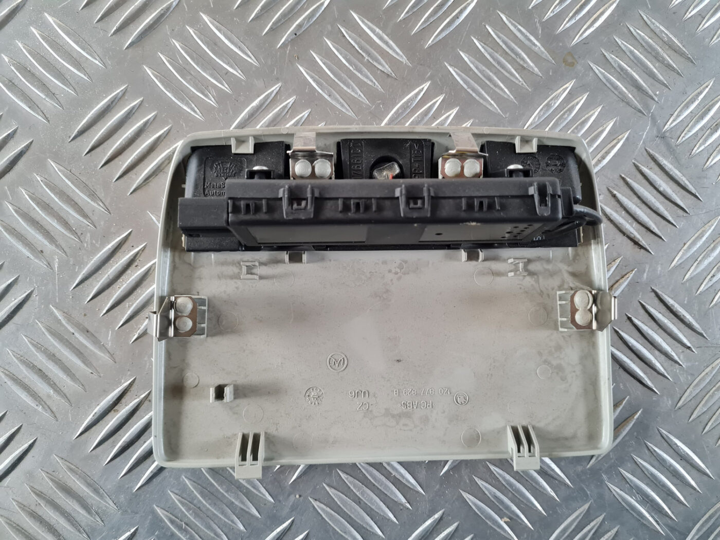 Skaņas sensors priekš ŠKODA OCTAVIA 2007 6 Skaņas sensors priekš ŠKODA OCTAVIA 2007