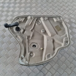 Stikla pacelšanas mehānisma panele priekš ŠKODA OCTAVIA 2007