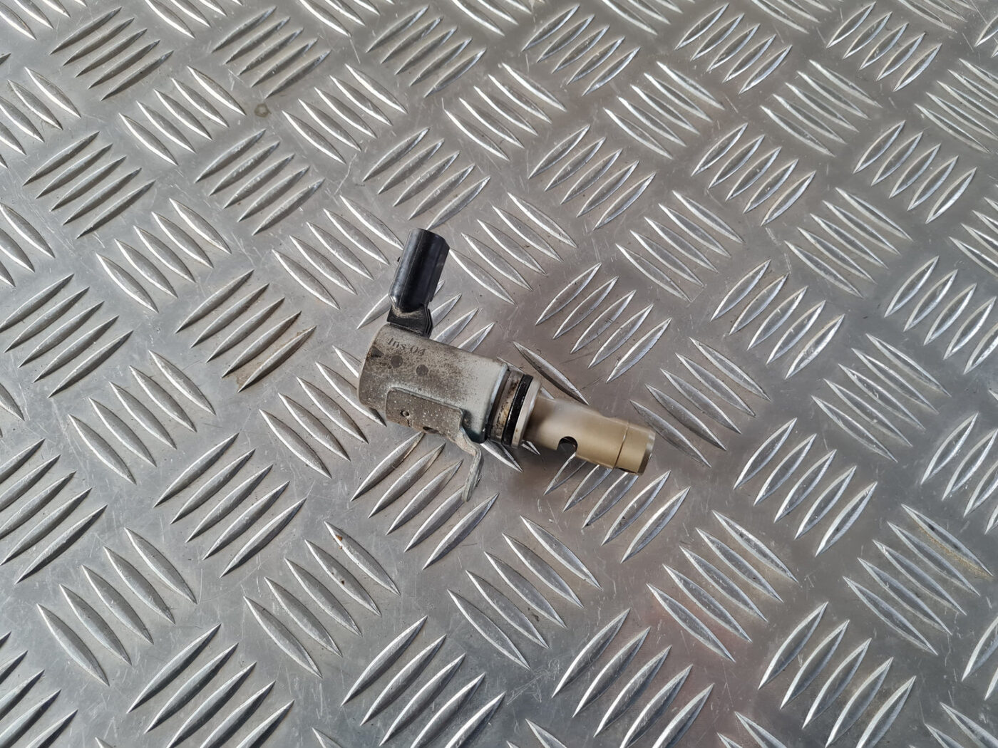 Sadales vārpsta elektromagnētiskais vārsts (Ieplūdes) priekš ŠKODA OCTAVIA 2007 1 Sadales vārpsta elektromagnētiskais vārsts (Ieplūdes) priekš ŠKODA OCTAVIA 2007