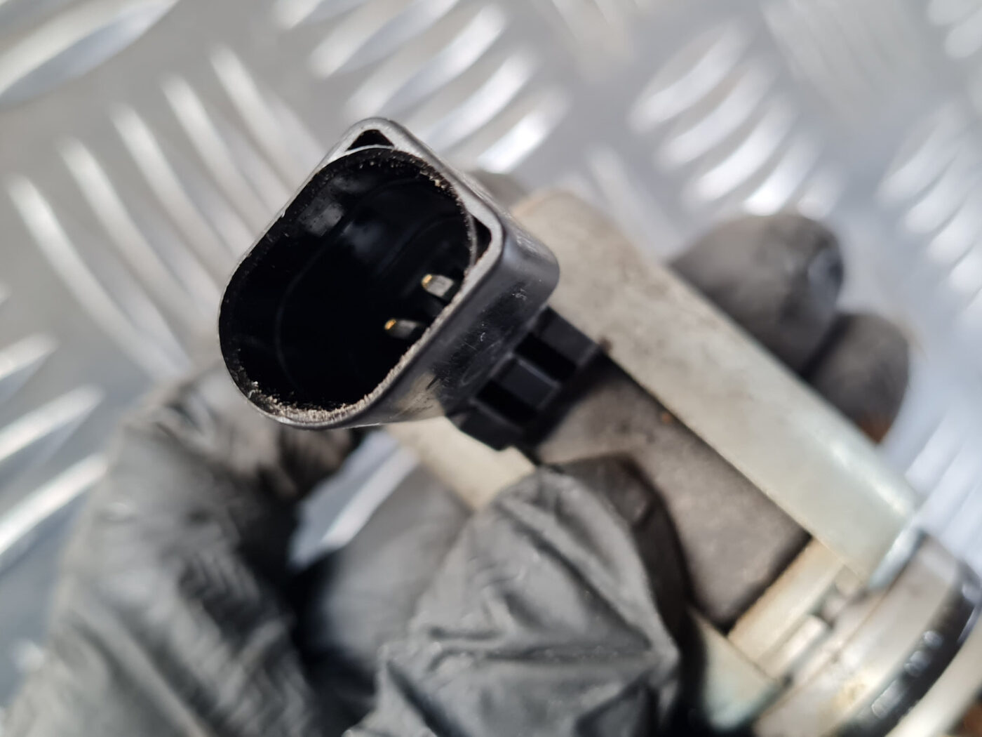 Sadales vārpsta elektromagnētiskais vārsts (Ieplūdes) priekš ŠKODA OCTAVIA 2007 3 Sadales vārpsta elektromagnētiskais vārsts (Ieplūdes) priekš ŠKODA OCTAVIA 2007