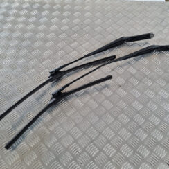 Vējstikla slotu turētāju komplekts priekš ŠKODA OCTAVIA 2007