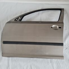 Priekšējās kreisās durvis priekš ŠKODA OCTAVIA 2007