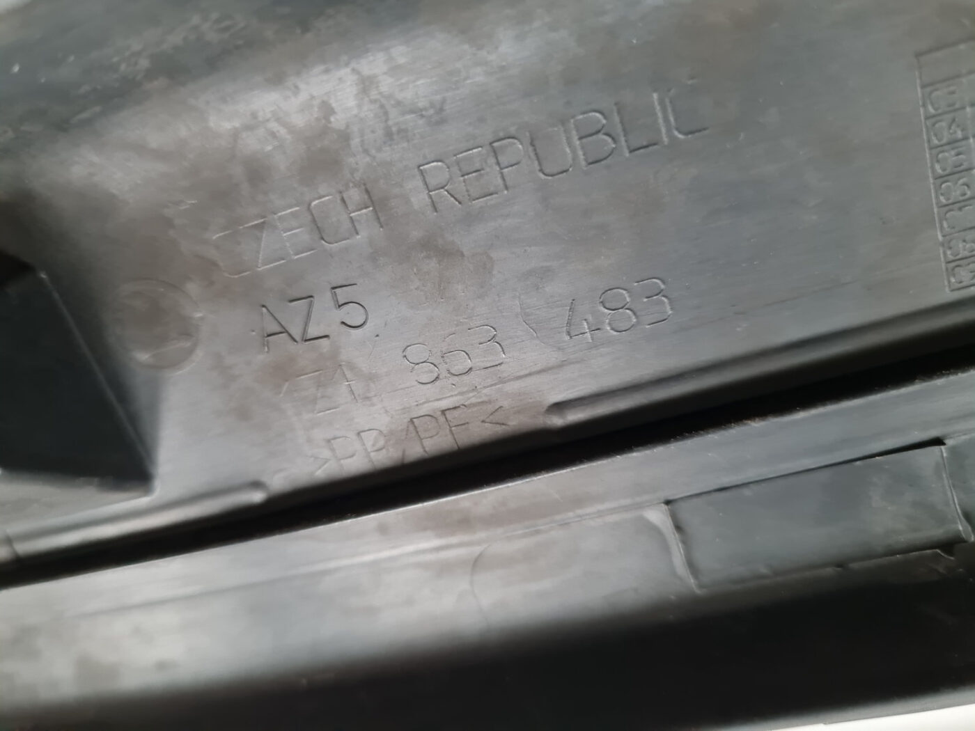 Sliekšņa priekšēja kreisa uzlika (salonā) priekš ŠKODA OCTAVIA 2007 3 Sliekšņa priekšēja kreisa uzlika (salonā) priekš ŠKODA OCTAVIA 2007