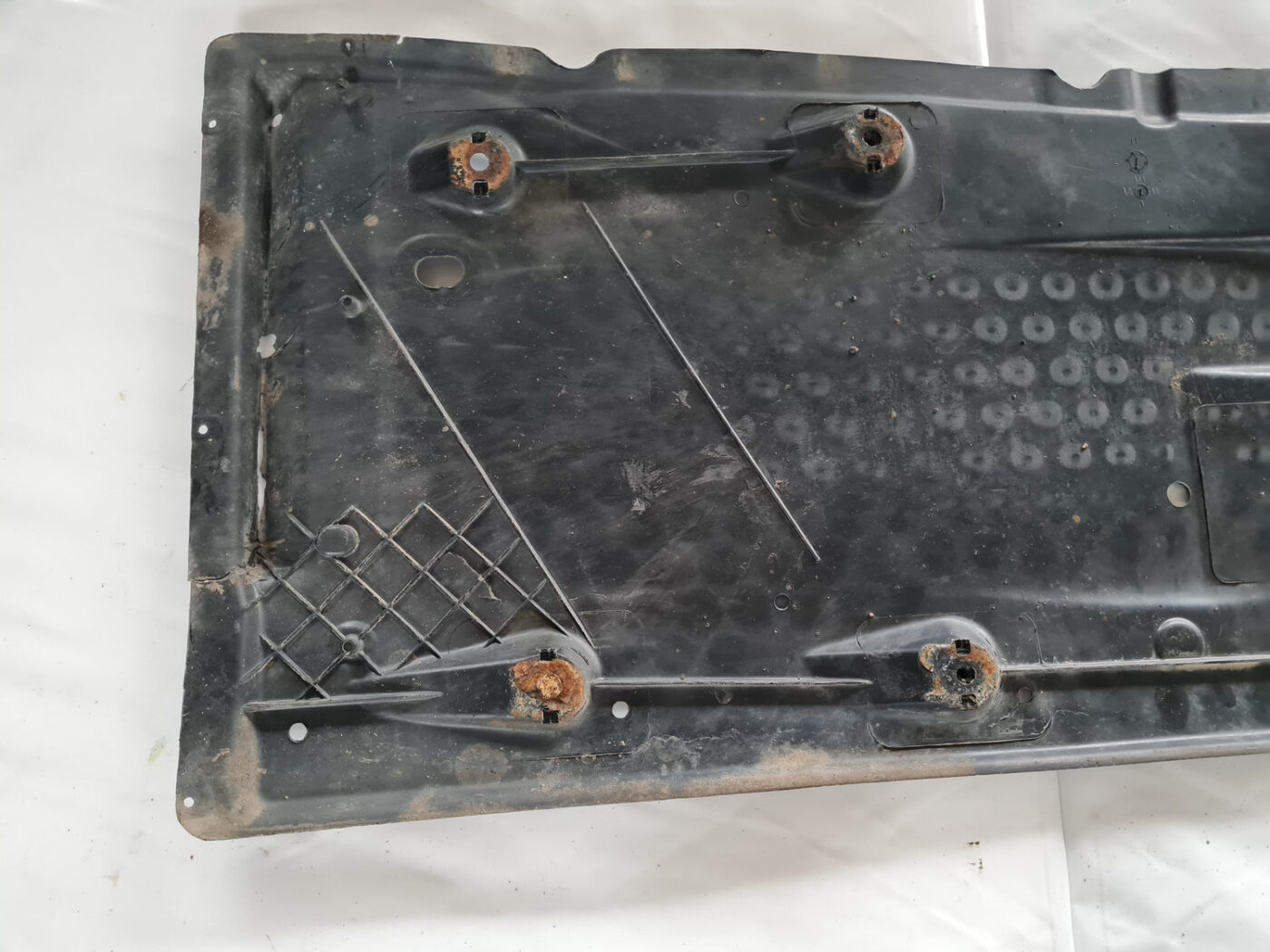 Virsbūves apakšējais aizsargs priekš ŠKODA OCTAVIA 2007 2 Virsbūves apakšējais aizsargs priekš ŠKODA OCTAVIA 2007